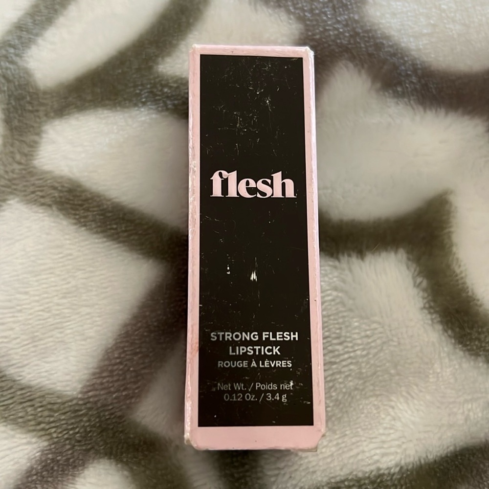 Flesh lipstick NWB